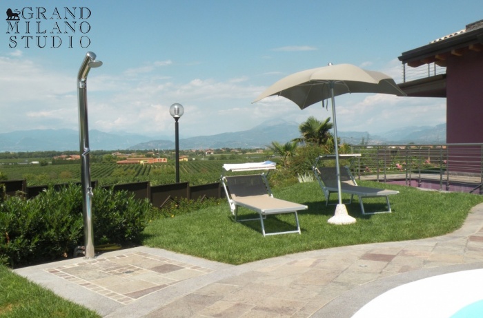 D-YK 4  A villa with a swimming pool in Peschiera del Garda 