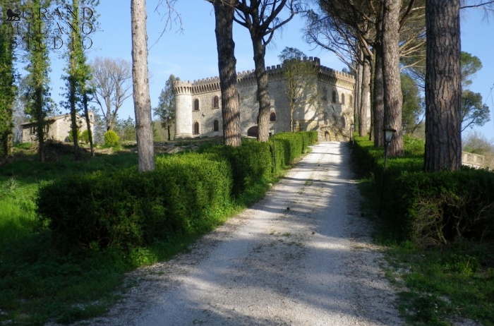 D-YK 62 3 star castle-hotel in Umbria 