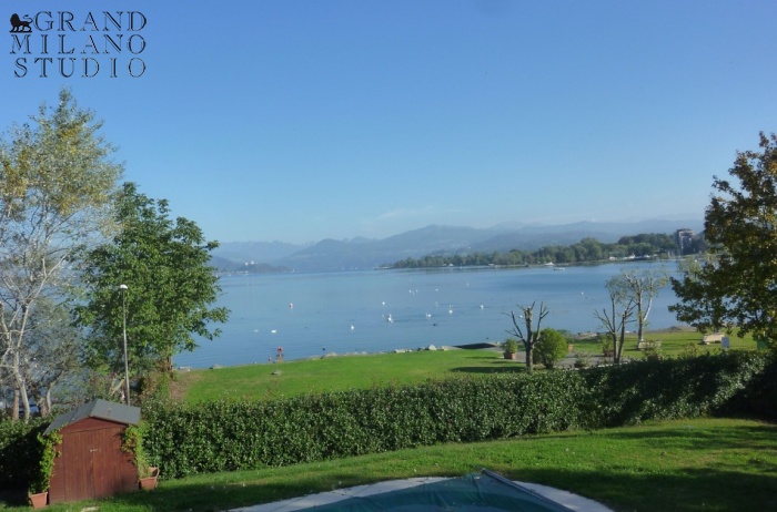 D.LB88 1st line villa on Lake Maggiore 