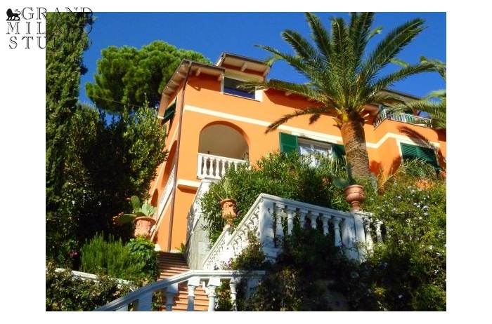 DIK122 Panoramic villa within walking distance to the sea in Andora