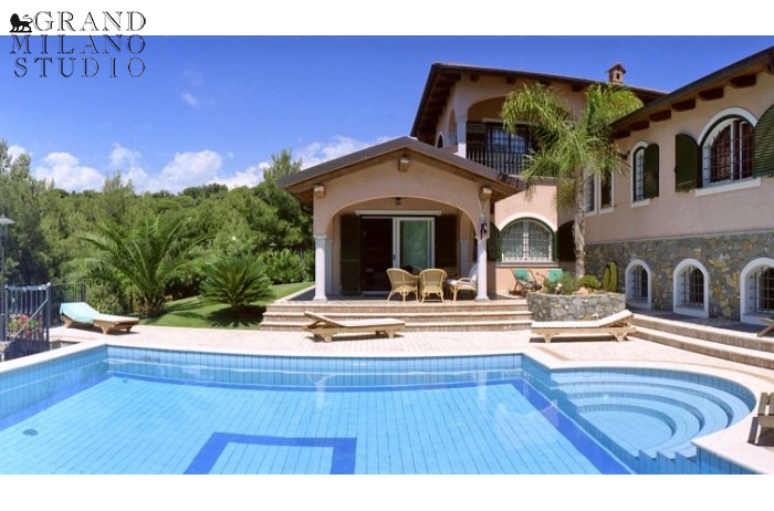 AIK31 Andora. Luxury villa with swimming-pool!