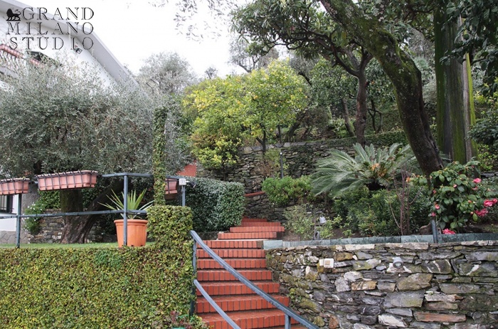 DIK34 An amazing villa in Rapallo overlooking Portofino. 