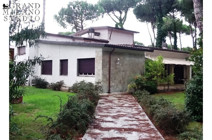 D.M.S - 290 Villa in Roma Imperiale, Forte dei Marmi 