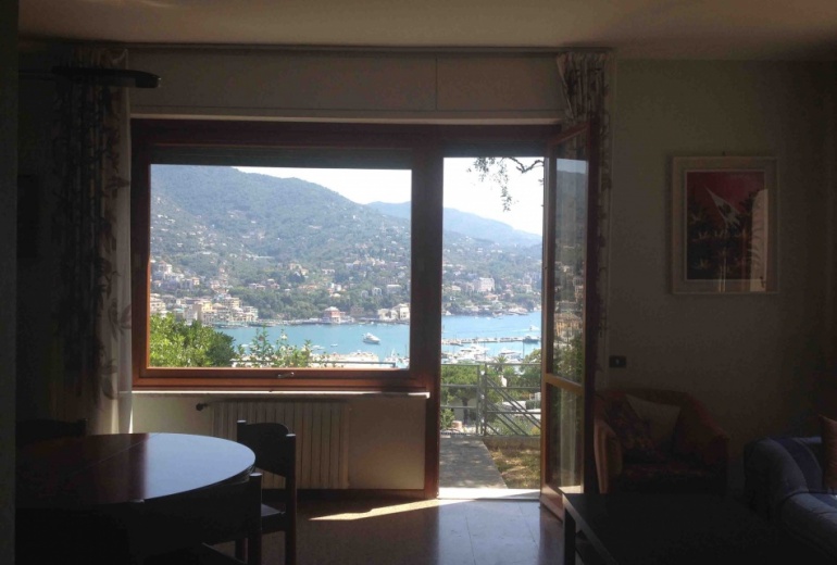 DIK36 Cosy villa by the sea in Rapallo 