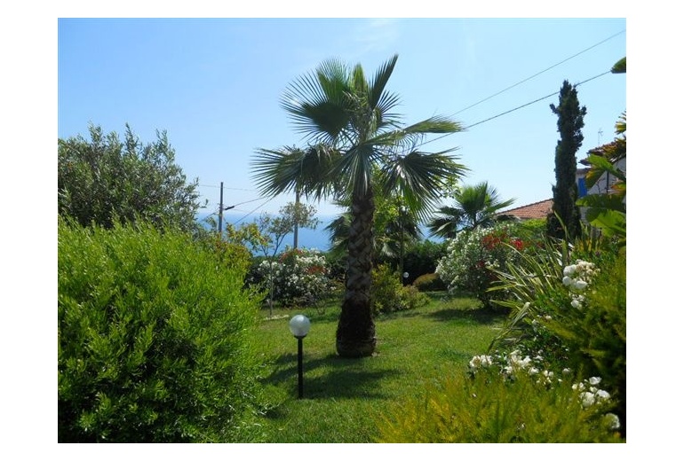 DIK65 Sanremo. Beautiful villa with fantastic sea views!