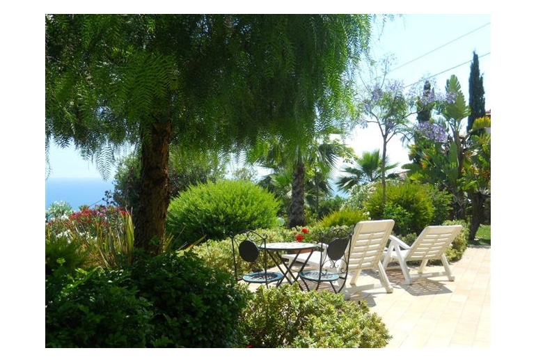 DIK65 Sanremo. Beautiful villa with fantastic sea views!