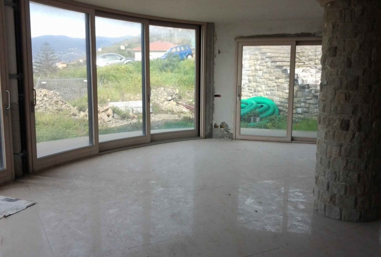 DIK68 Sanremo. New villa by the sea in the construction process.