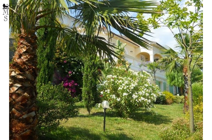 DIK65 Sanremo. Beautiful villa with fantastic sea views!