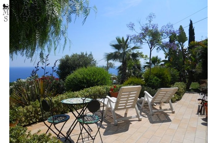 DIK65 Sanremo. Beautiful villa with fantastic sea views!