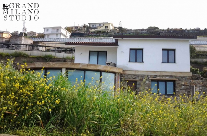 DIK68 Sanremo. New villa by the sea in the construction process.