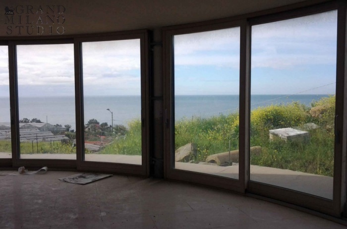 DIK68 Sanremo. New villa by the sea in the construction process.