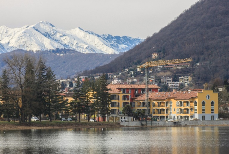 AAU409 apartments on the first line of Lugano Lake, a new residential complex