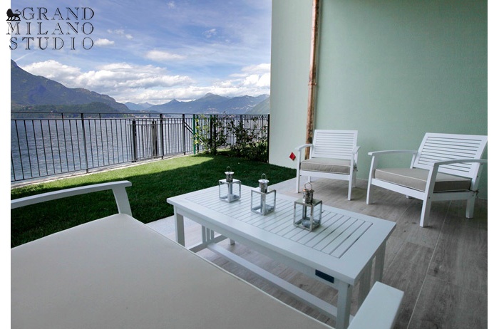 D-YK 85  Apartments and townhouses on 1st line Lake Como 