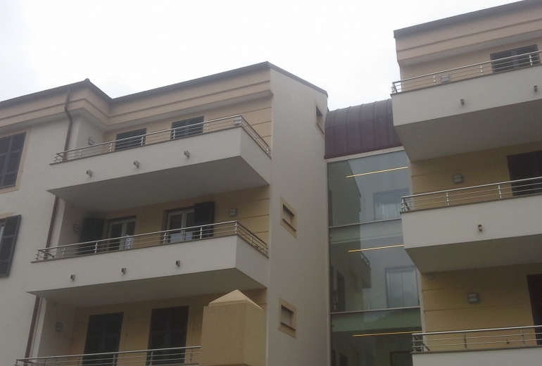 DIK272 Chiavari. Front sea  new apartments!
