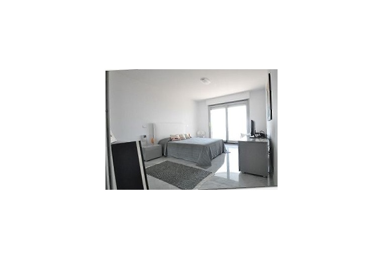 DIK120 Duplex penthouse with a swimming pool in Bordighera 