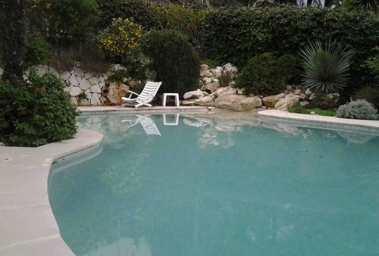 DIKN190 Sanremo. Beautiful villa with swimming pool!