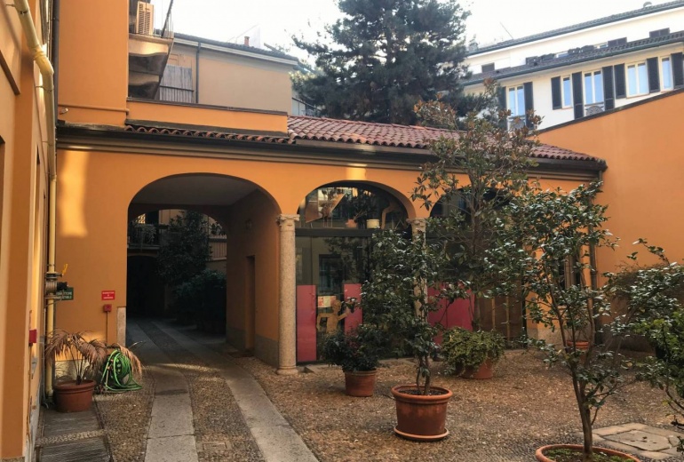 DIFC5. Two-room flat via Madonnina, Milan