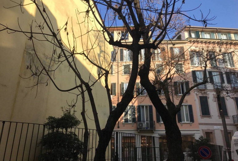 DIFC5. Two-room flat via Madonnina, Milan