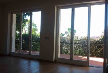 DNIK161 New villa apartment with a terrace and a garden in Sanremo
